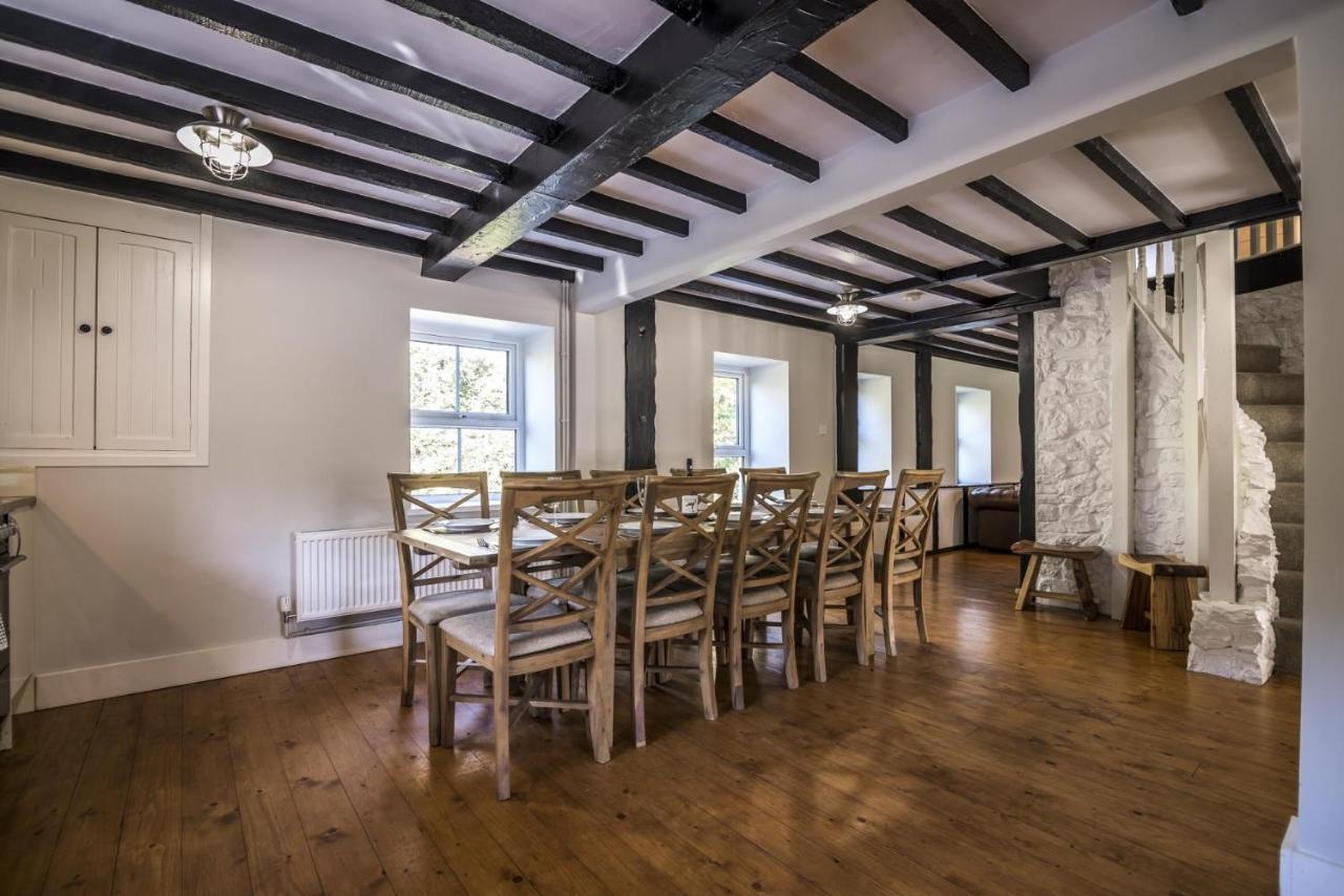 Barn Conversion - Hot Tub - Penally - Tenby Экстерьер фото