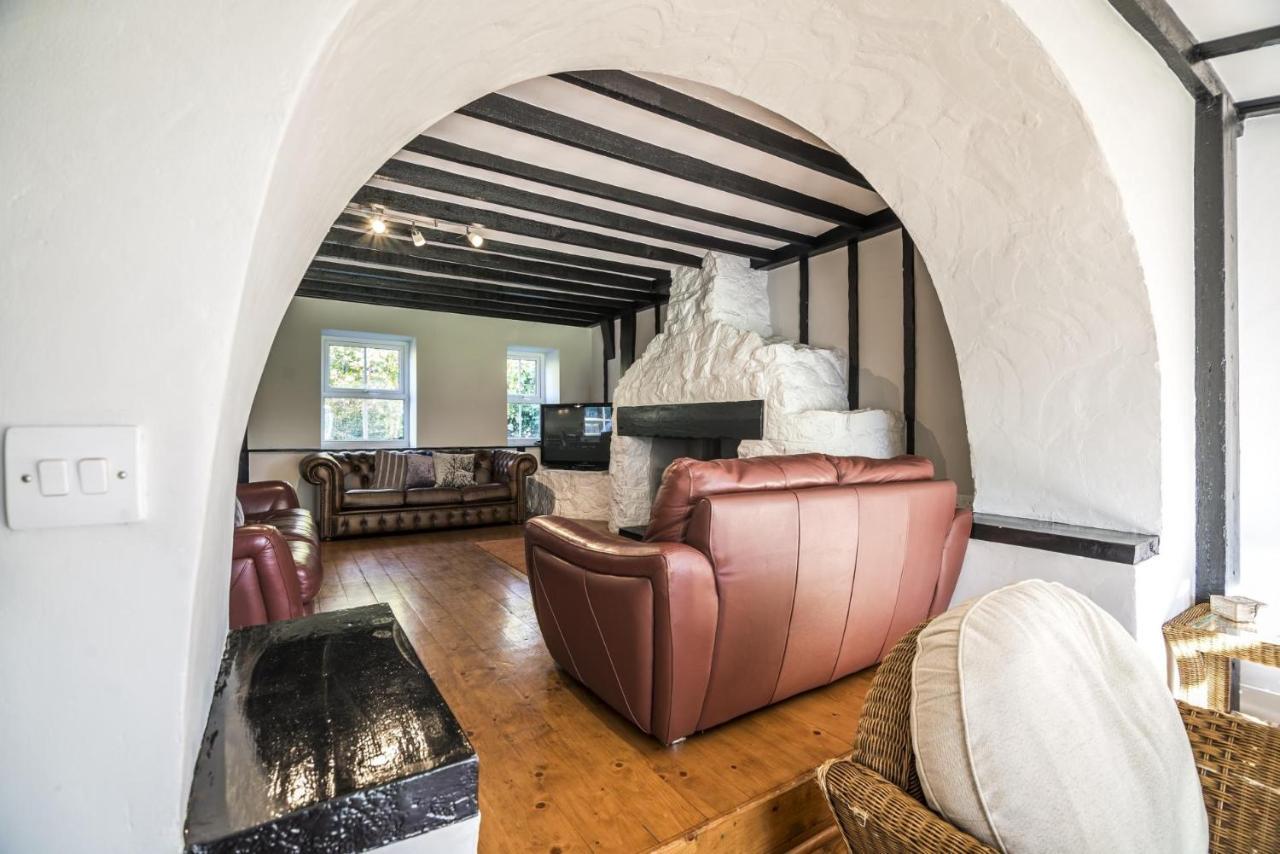 Barn Conversion - Hot Tub - Penally - Tenby Экстерьер фото