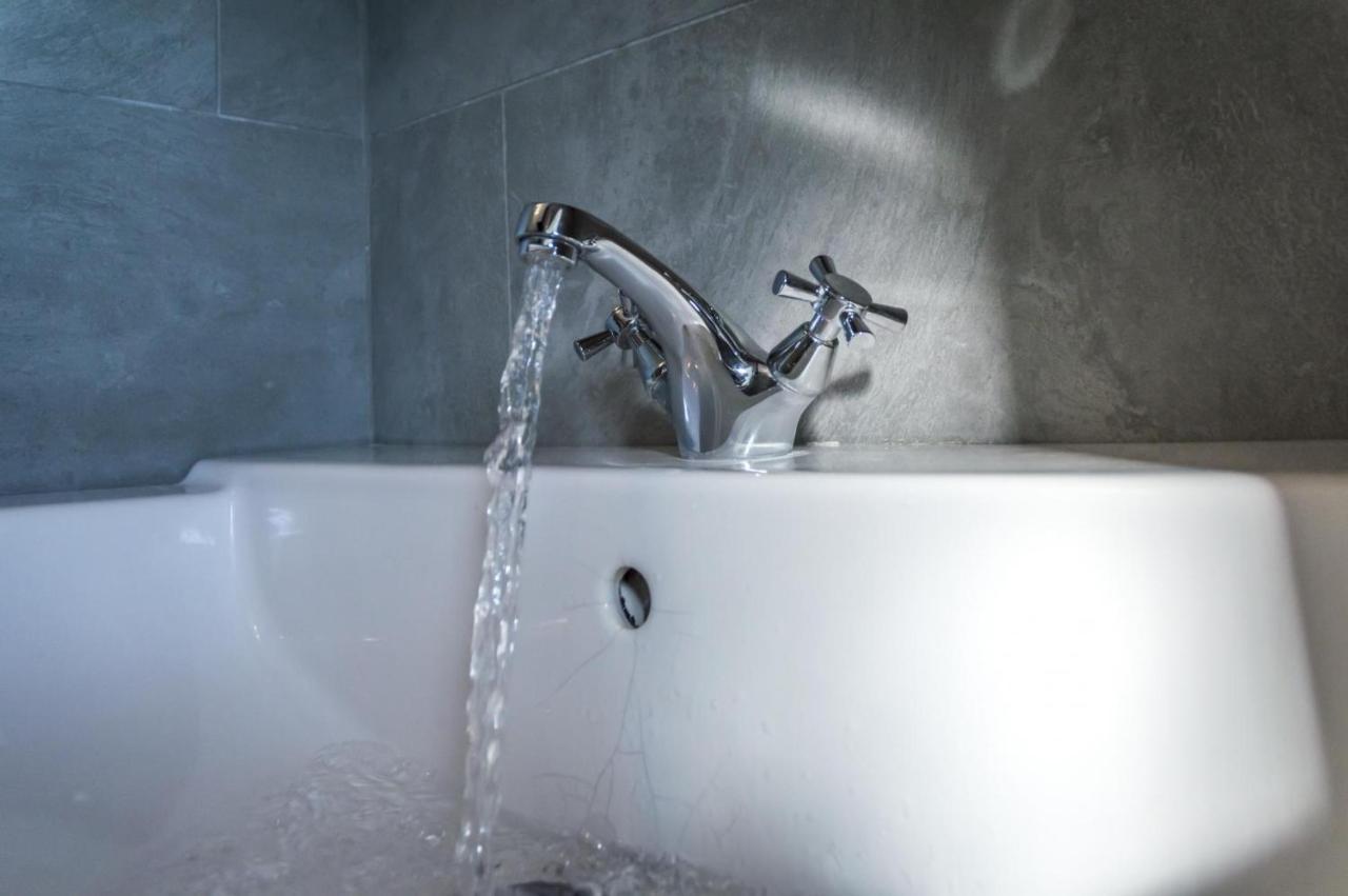 Barn Conversion - Hot Tub - Penally - Tenby Экстерьер фото