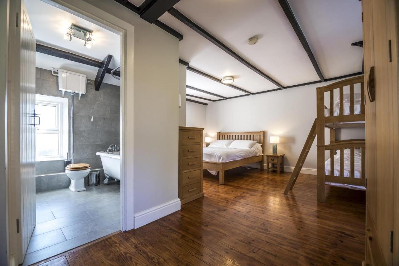 Barn Conversion - Hot Tub - Penally - Tenby Экстерьер фото